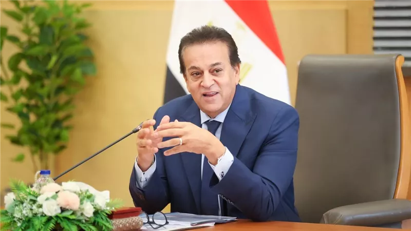 ميكنة الدواء والحضانات.. ماذا فعل وزير الصحة لتحسين مستوى الخدمات بالمستشفيات؟