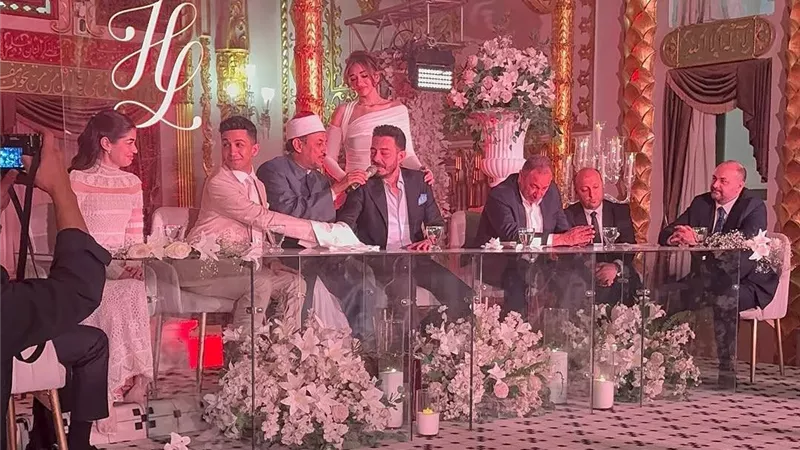  وسط حضور كبير من النجوم.. عقد قران ليلي أحمد زاهر وهشام جمال