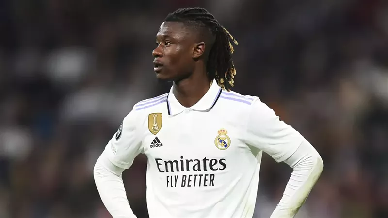 بايرن ميونخ يجهز عرضا لضم الفرنسي كامافينجا بقيمة 100 مليون يورو