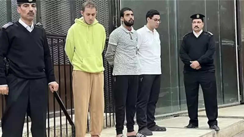 تشديدات أمنية قبل بدء محاكمة المتهمين بقتل نجل سفير سابق في الشيخ زايد