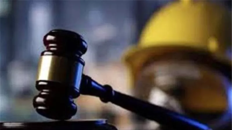 قانون العمل الجديد: 45 يوما إجازة مدفوعة لذوي الإعاقة والأقزام