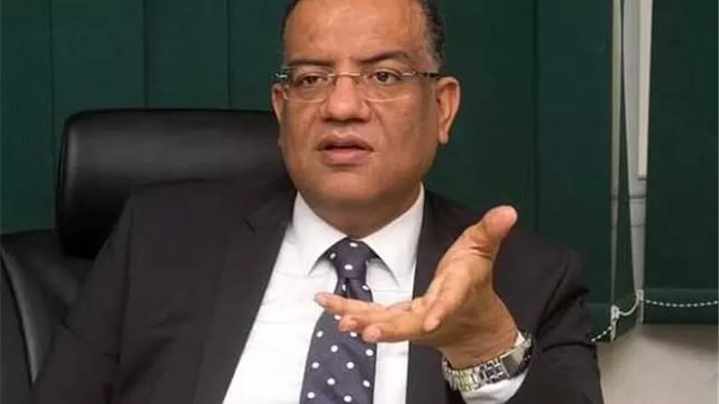 محمود مسلم يدين واقعة نائب محافظ سوهاج والسكرتير العام: مصر أكبر من هؤلاء
