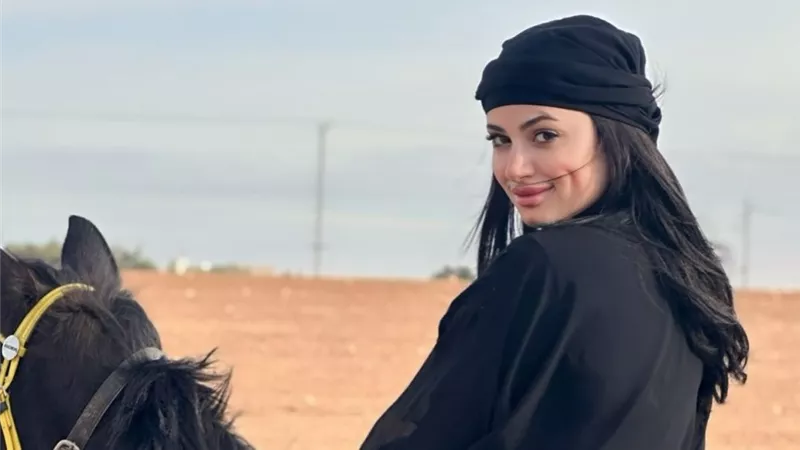 سارة عوادين: مفيش علاقة بيني وبين حسام حبيب ومعرفش عمل كده ليه