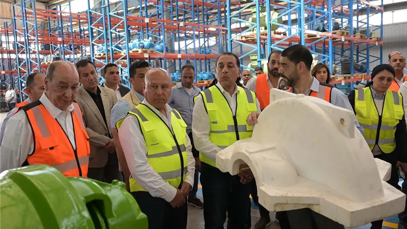 رئيس الوزراء: الجولات الميدانية للمصانع أظهرت نهضة كبيرة ملموسة 