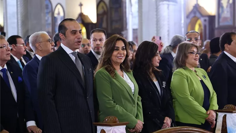  وزيرة التنمية المحلية تقدم التهاني للبابا تواضروس الثاني بمناسبة عيد القيامة