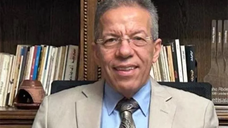نقيب الأطباء: فسخ عقود العيادات كارثة تهدد القطاع الطبي