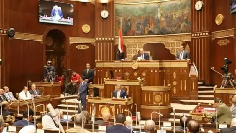 طلب مناقشة عامة أمام 