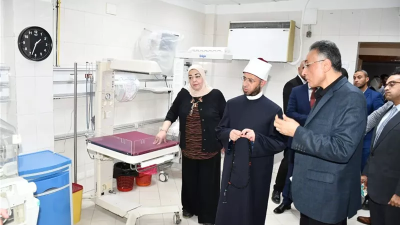وزير الأوقاف يتفقد مستشفى الدعاة ويوجه باستقطاب الكفاءات الطبية