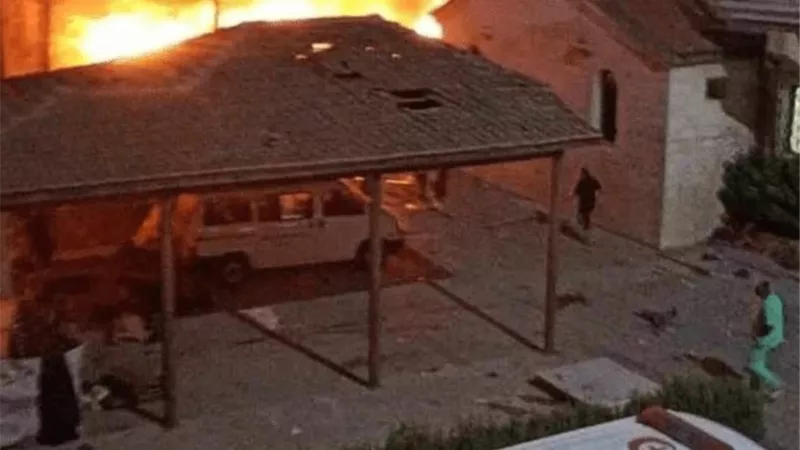 الاحتلال الإسرائيلي يقصف مستشفى المعمداني في غزة