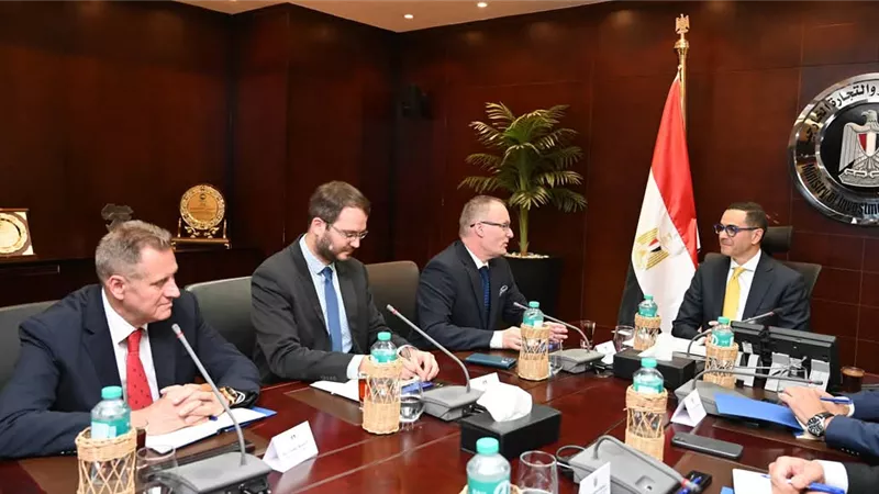 مصر والتشيك تبحثان تعزيز التعاون الاقتصادي واستقطاب استثمارات صناعية متقدمة