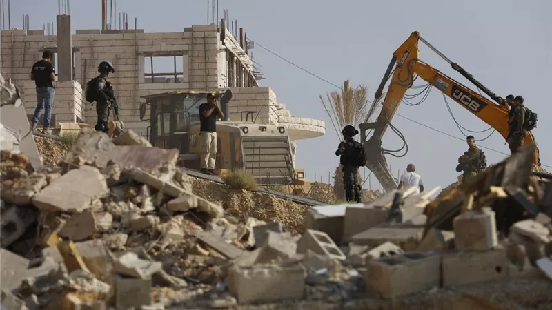 حماس: هدم المنازل يكشف مخطط التهويد والضم بالقوة