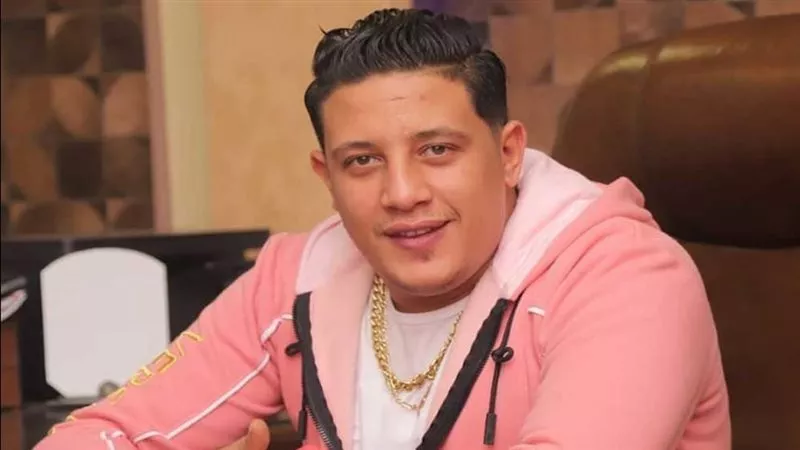 فارس حميدة يحرج حمو بيكا: يعني ممسحتش أغاني أحمد عامر عشان حرام