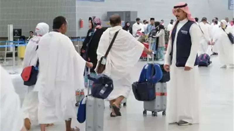 الداخلية: مغادرة أول فوج من حجاج القرعة إلى الأراضي المقدسة