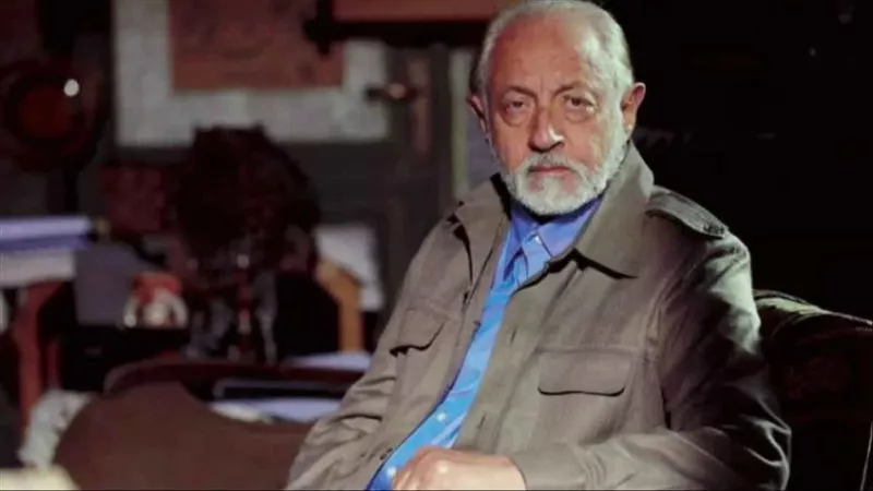 بعد قراره بالتكفل بـ30 غارمة.. عبدالعزيز مخيون يشيد بعمرو سعد ويدعمه 