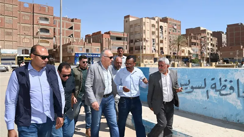 في زيارة مفاجئة.. وزير الري يتفقد محطات مياه السويس ويؤكد على الجاهزية