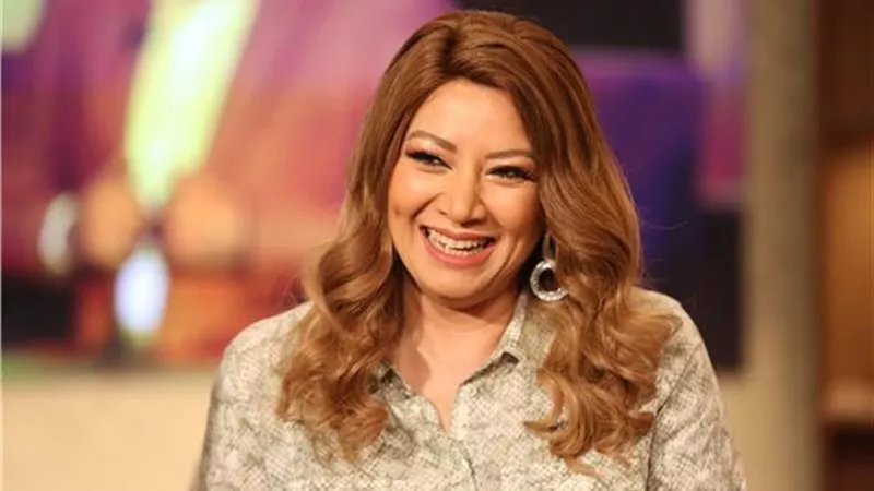 حبس شاب عامين بتهمة التحرش بالفنانة انتصار في العلمين