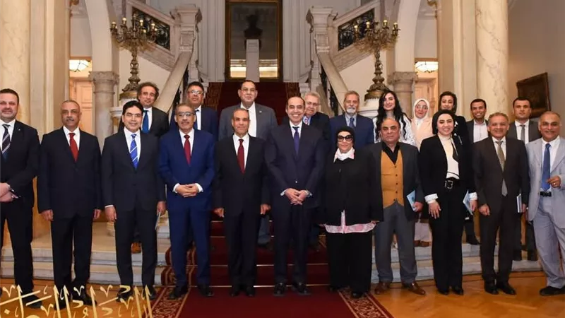 ملف الأمن القومي أبرزها.. اجتماع وزير الخارجية مع مجلس أمناء الحوار الوطني