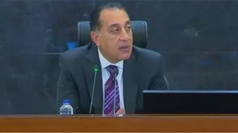 رئيس الوزراء يتوجه إلى الجابون للمشاركة في حفل تنصيب بريس نجيما