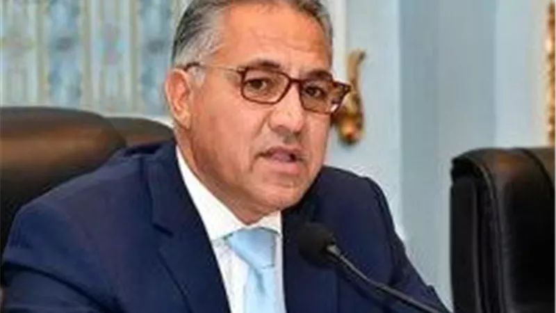 السجيني: نجاح الدولة مرهون بتواصل السلطات.. ودعوات للتحقيق في مخالفات الكيلو 21 