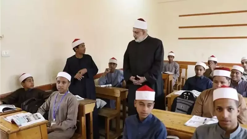 ممنوع دخول المحمول.. تعليمات مشددة من 