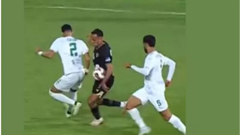 اللمسة لم تكن متعمدة.. حكم دولي سابق: هدف ناصر منسي في المصري سليم