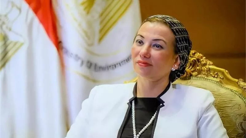تطهير فوري وتحقيقات جارية.. تلوث بترولي قرب أبورديس ووزيرة البيئة تتحرك
