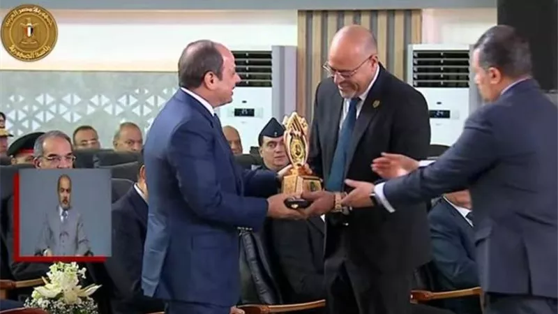 تحقيق نهضة اقتصادية متكاملة.. رسائل السيسي للمصريين في عيد العمال