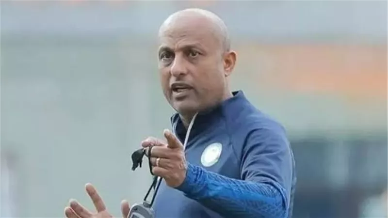 هل فاوض الزمالك طارق مصطفى؟.. رئيس البنك الأهلي يحسم الجدل