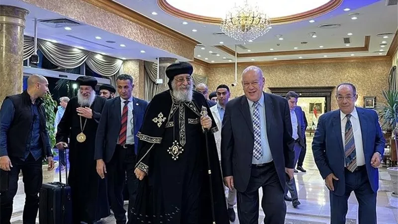 البابا تواضروس يعود إلى أرض الوطن بعد زيارة رعوية لوسط أوروبا