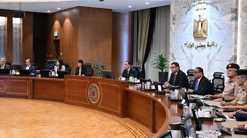 رئيس الوزراء يتابع أعمال اللجنة الخاصة بحوكمة الاستثمارات العامة بالدولة