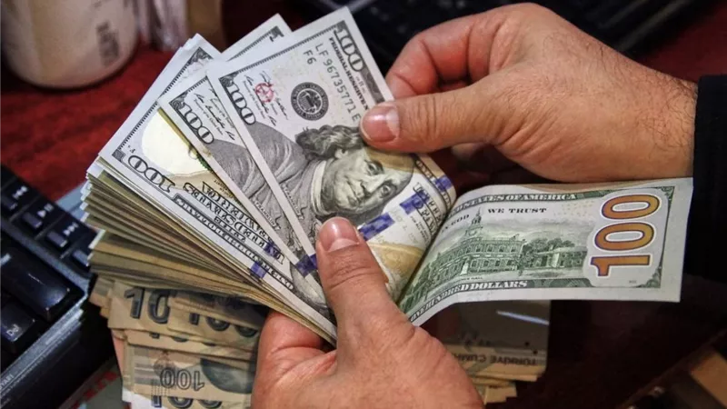 بزيادة 30٪.. ارتفاع تحويلات المصريين بالخارج لـ10.8 مليار دولار خلال 3 أشهر