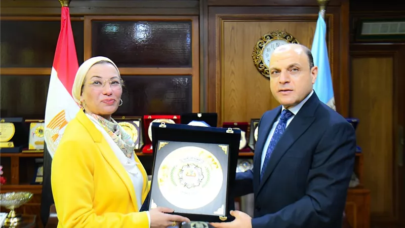 البيئة: مستمرون في تنفيذ البنية التحتية لمنظومة الإدارة المتكاملة للمخلفات 