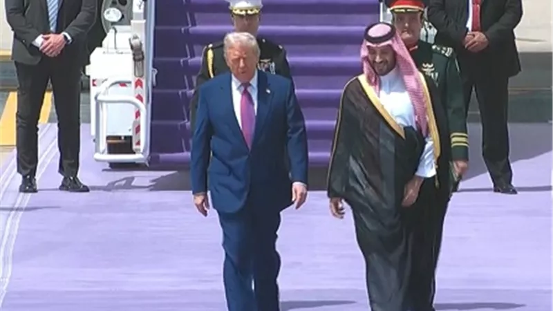 عين على غزة وأخرى على أوكرانيا.. ترامب يزور الشرق الأوسط بثقل اقتصادي ورسائل استراتيجية