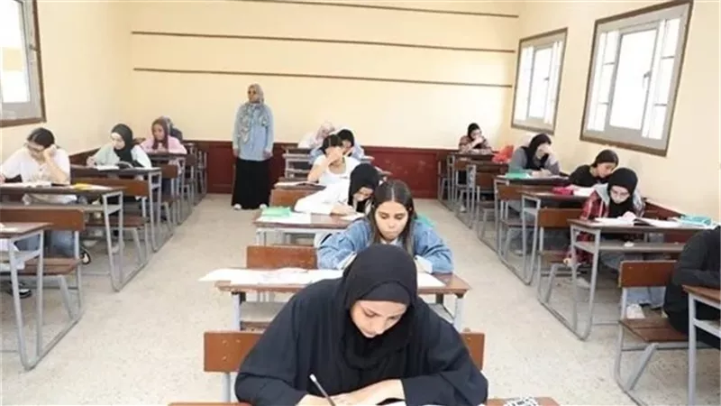 بعد تصريحات مدبولي.. نائب يُشيد بجهود الحكومة في خفض كثافة الفصول