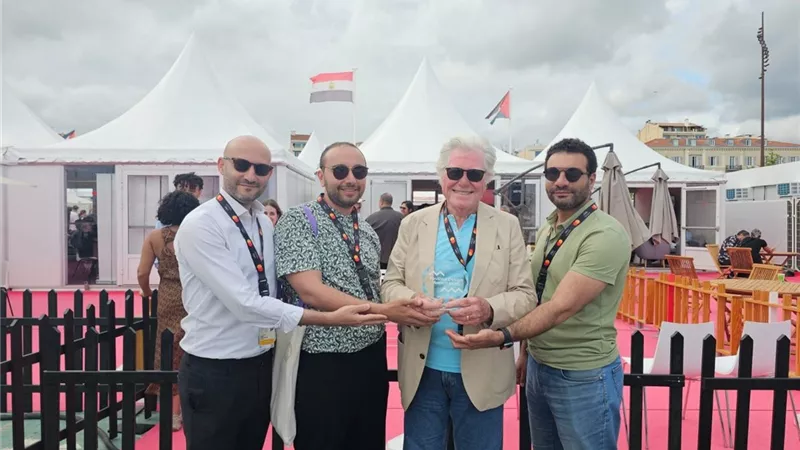  جناح مهرجان القاهرة السينمائي الدولي يفوز بجائزة أفضل جناح في سوق مهرجان كان السينمائي