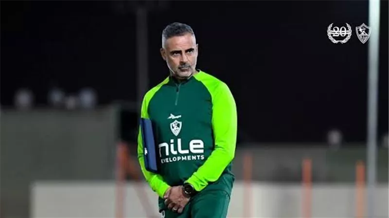 وقف القيد يُلاحق الفارس الأبيض.. جوميز يشكو الزمالك إلى فيفا بسبب مستحقاته المالية