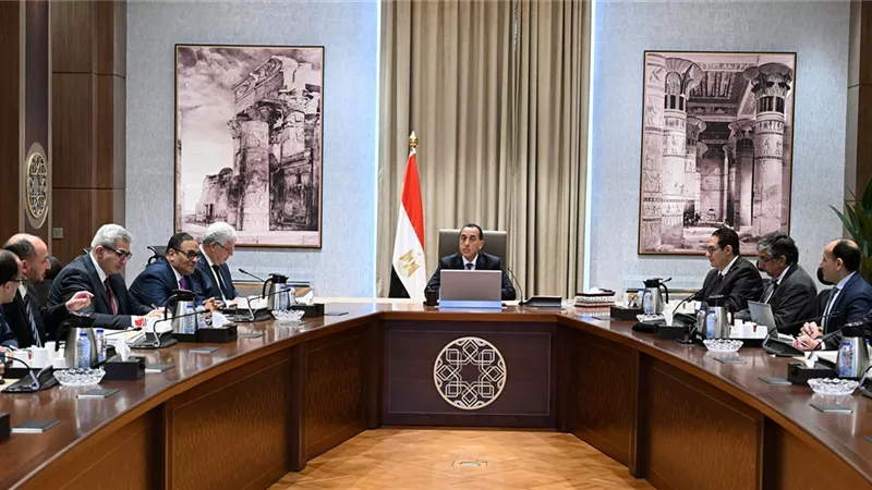 استعراض طرق علاج الأورام.. تفاصيل اجتماع مدبولي ومسؤولي جامعة أكسفورد