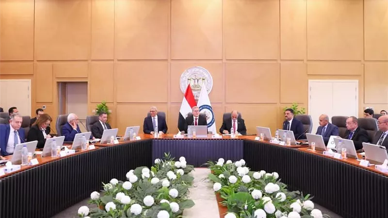 وزير البترول: 