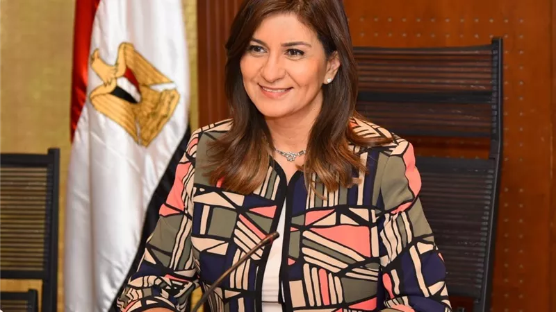 السفيرة نبيلة مكرم تكشف تفاصيل جديدة عن رحلتها ومسيرتها وأزمة نجلها