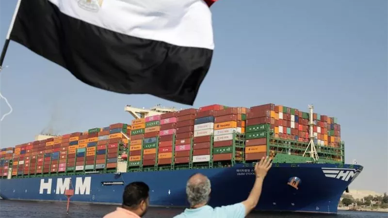 خبراء يكشفون أسباب قفزة الصادرات المصرية غير البترولية إلى 16.7 مليار دولار