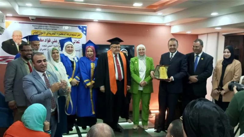 جامعة باشن الأمريكية تكرم الدكتور علي مخيمر وتكلفه برئاسة قسم الإعجاز العلمي