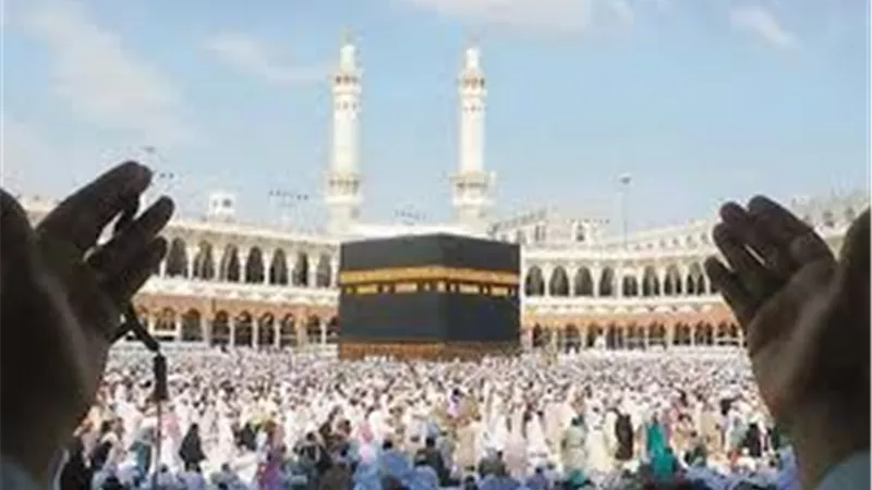 من 3 لـ 4 لترات.. الصحة العالمية تكشف الكميات المطلوبة من الماء للحجاج 