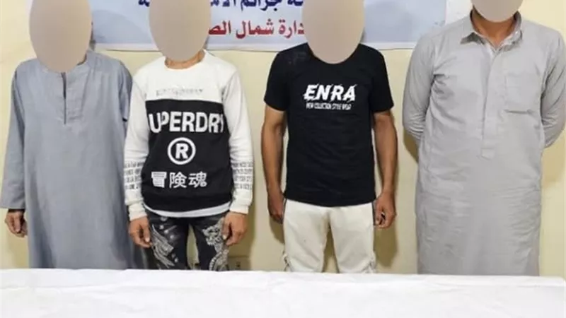 ضبط تشكيل عصابي انتحل صفة موظفي البنوك واستولى على بيانات المواطنين بالمنيا