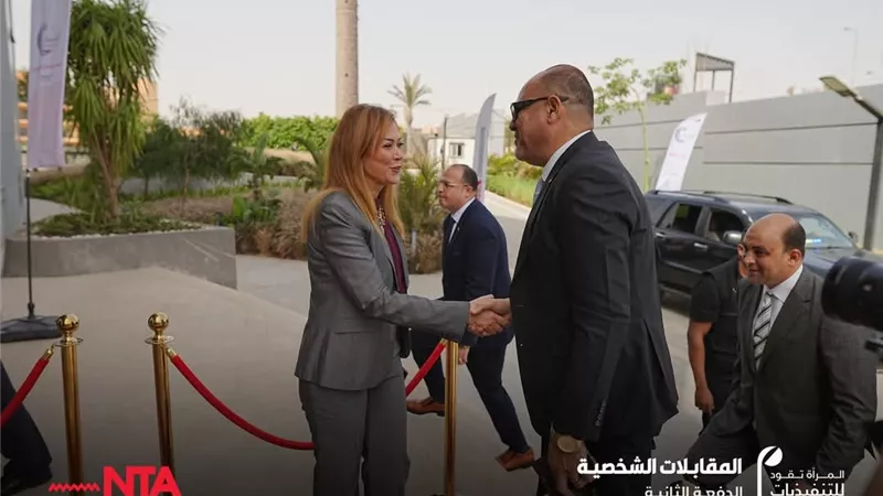 العمل: تمكين المرأة ومشاركتها في بناء الجمهورية الجديدة تنفيذًا لتوجيهات الرئيس السيسي