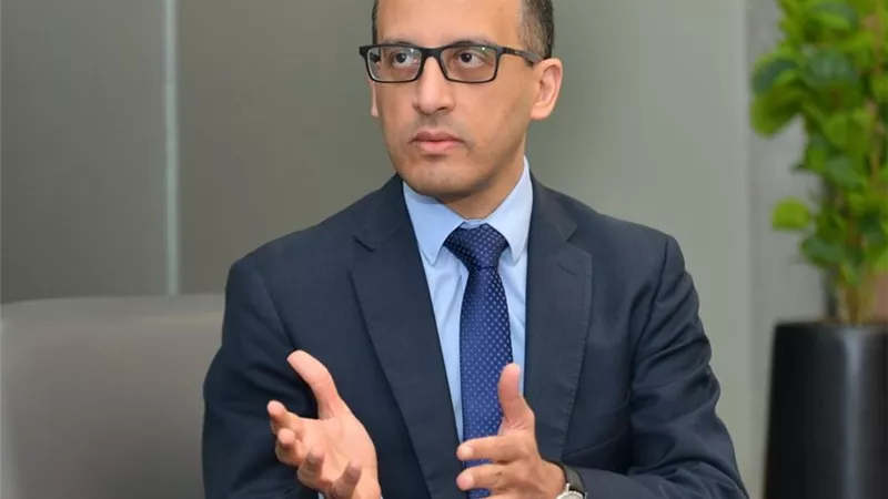 الحكومة تبحث مقترحات لخفض معدلات الدَين كنسبة من الناتج المحلي الإجمالي واستدامة مساره النزولي