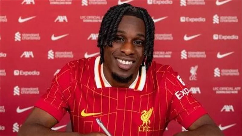 ليفربول يعلن رسميًا تعاقده مع الهولندي جيريمي فريمبونج قادمًا من باير ليفركوزن 