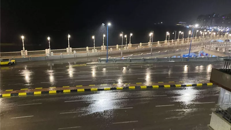  الأرصاد تحذر: أمطار رعدية ورياح قوية تضرب الإسكندرية في أواخر مايو