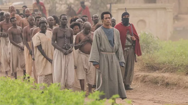 لا سلام لقلوب تكره الحرية.. محمد رمضان يكشف ملامح فيلمه الجديد 