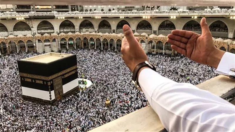 نصائح للحجاج لتجنب ضربات الشمس والإجهاد الحراري أثناء مناسك الحج 