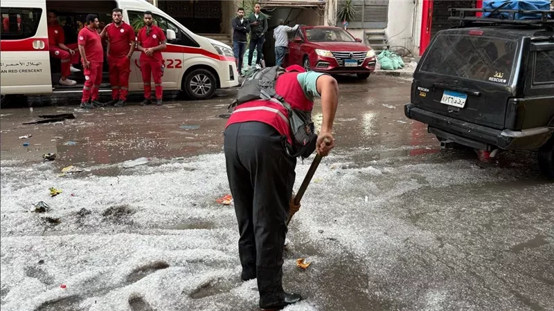 الإسكندرية تغرق ببطء.. دراسة لـ عصام حجي تكشف الكارثة (فيديو)